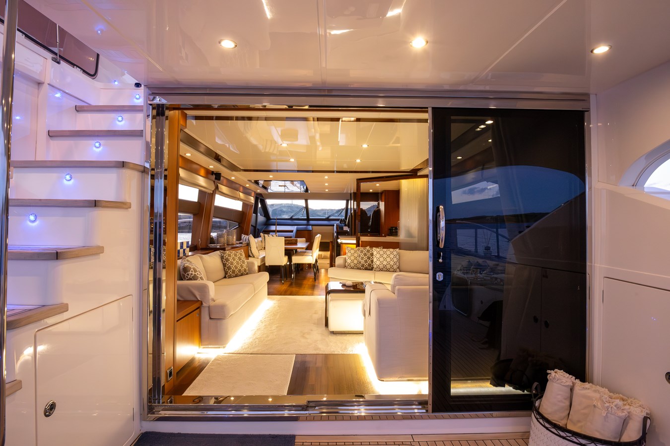 Princess Yachts Motor Yacht LAVIMAR II For Sale
