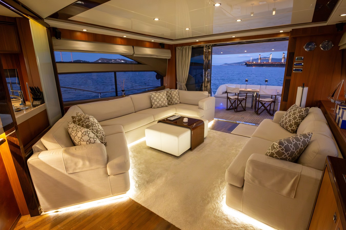 Princess Yachts Motor Yacht LAVIMAR II For Sale