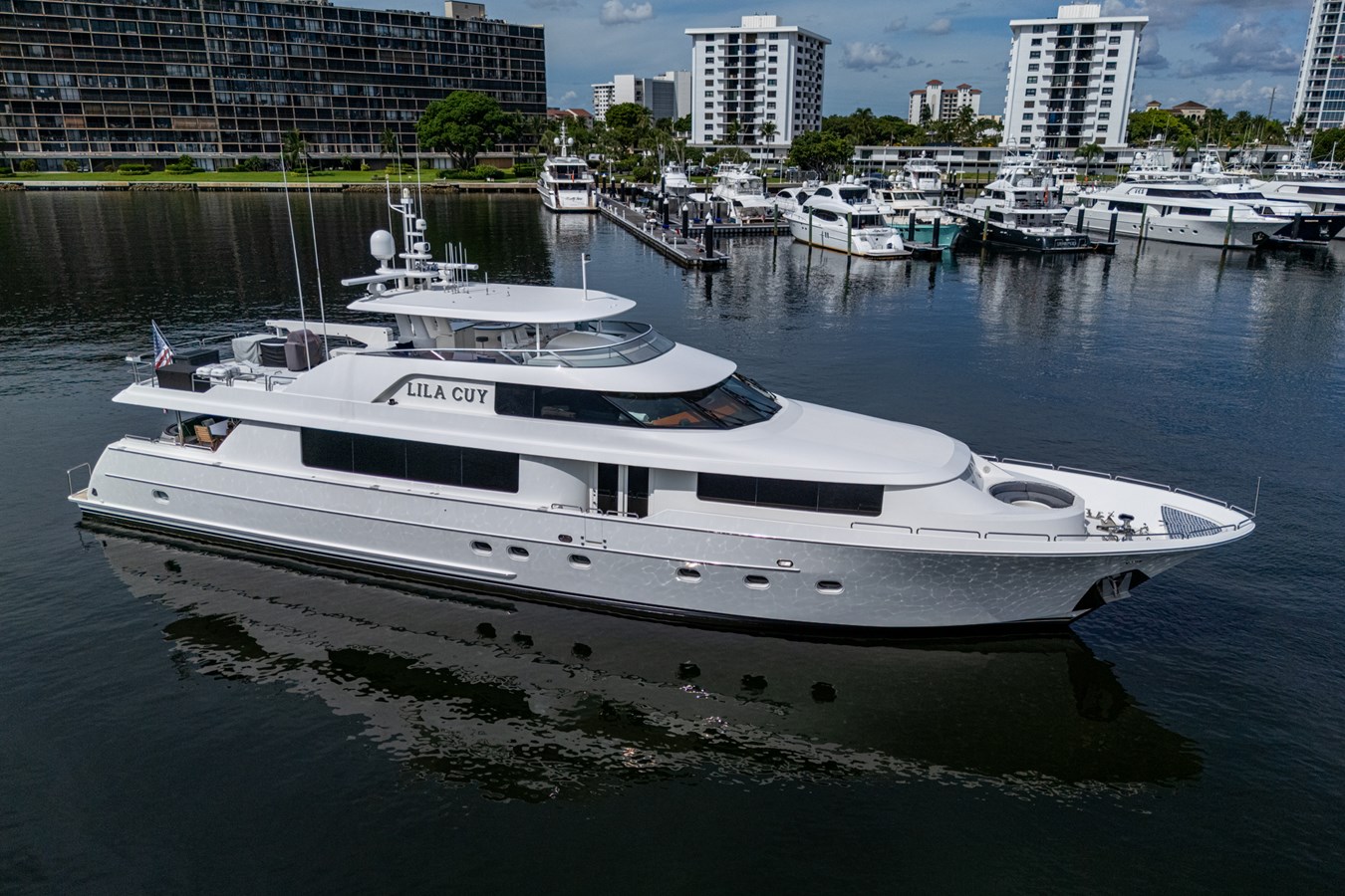 Westport Motor Yacht Lila Cuy For Sale