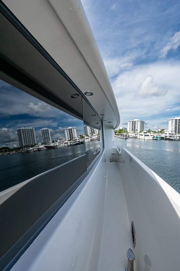 Westport Motor Yacht Lila Cuy For Sale
