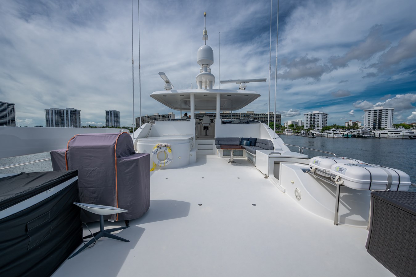 Westport Motor Yacht Lila Cuy For Sale