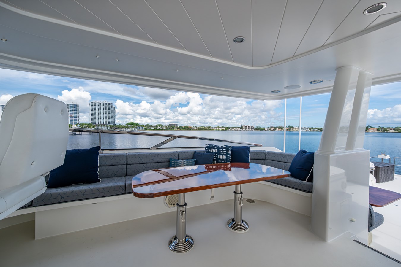 Westport Motor Yacht Lila Cuy For Sale