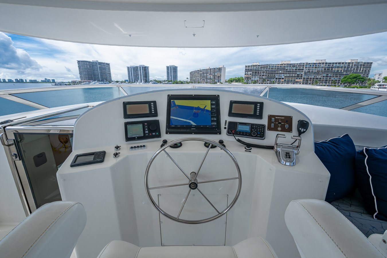 Westport Motor Yacht Lila Cuy For Sale