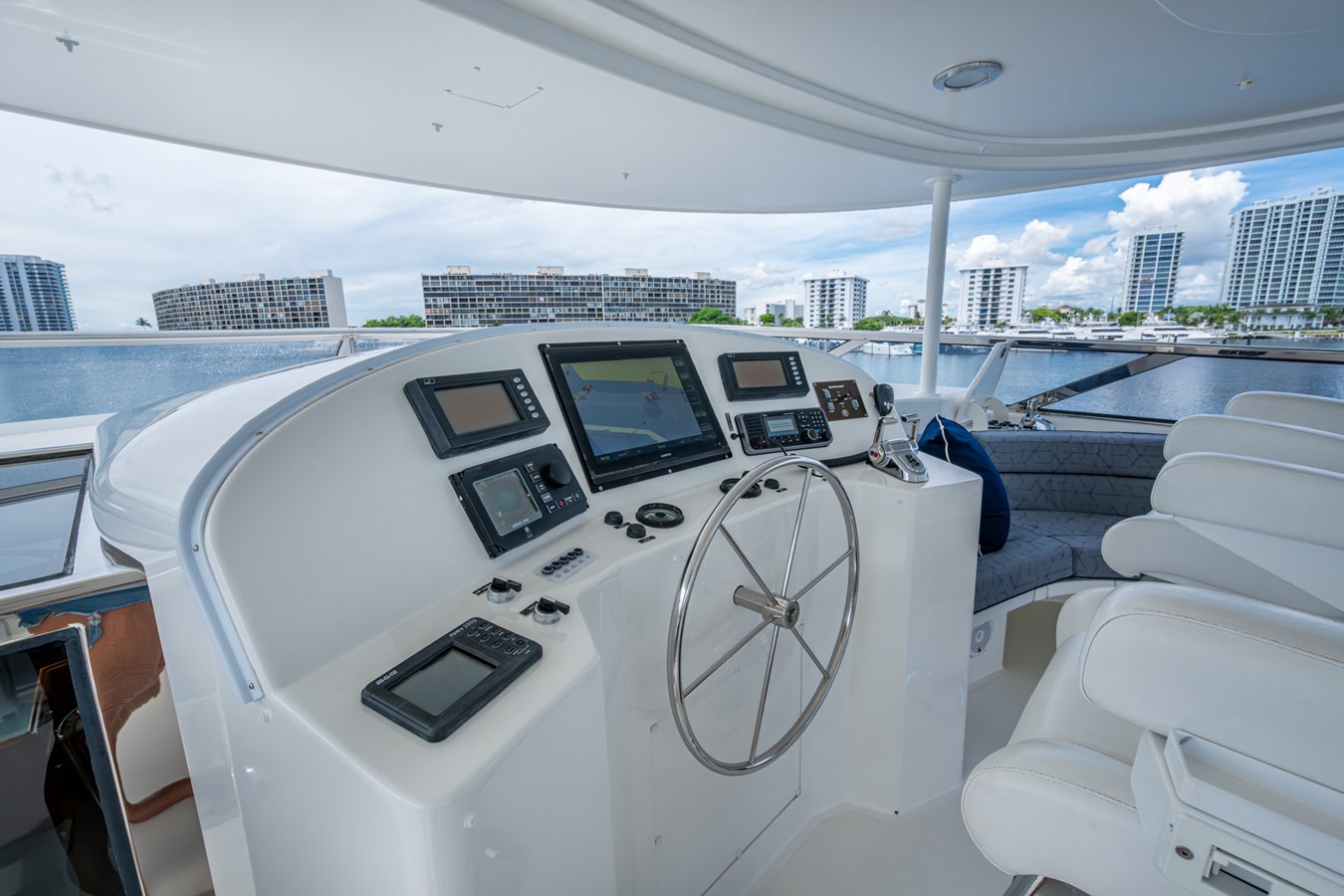 Westport Motor Yacht Lila Cuy For Sale