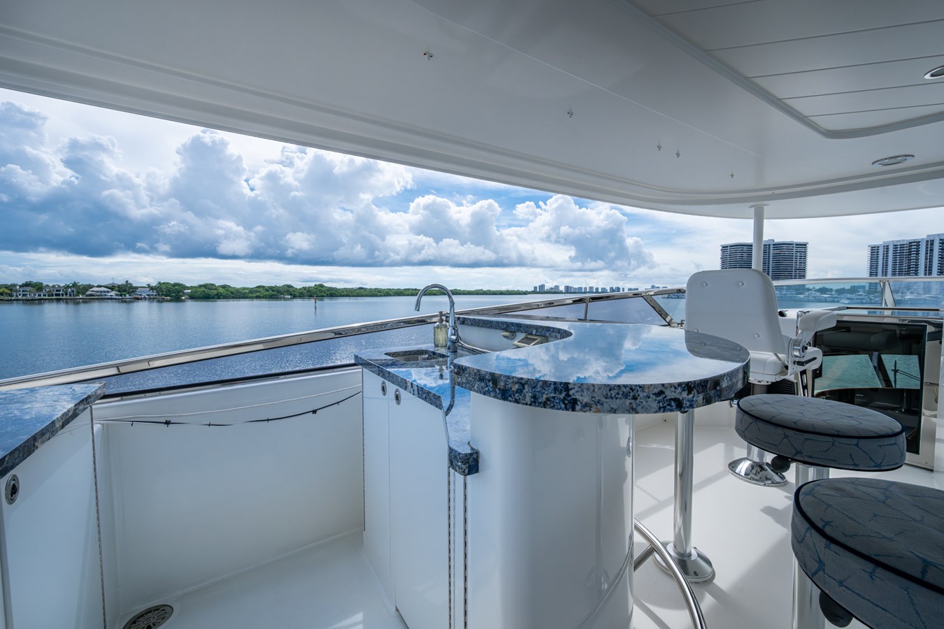 Westport Motor Yacht Lila Cuy For Sale
