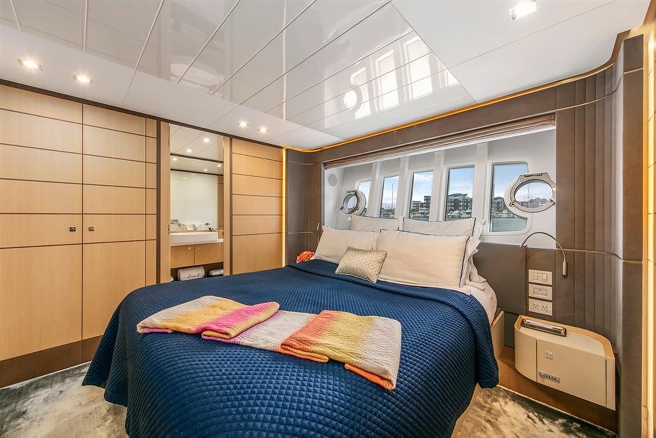 Ferretti Yachts Motor Yacht LONTANO For Sale