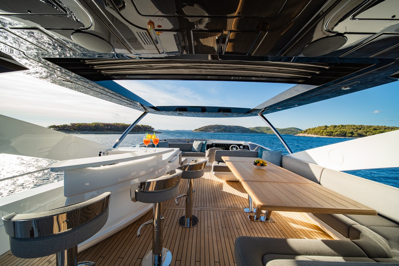 Sunseeker Motor Yacht Black Mamba For Sale