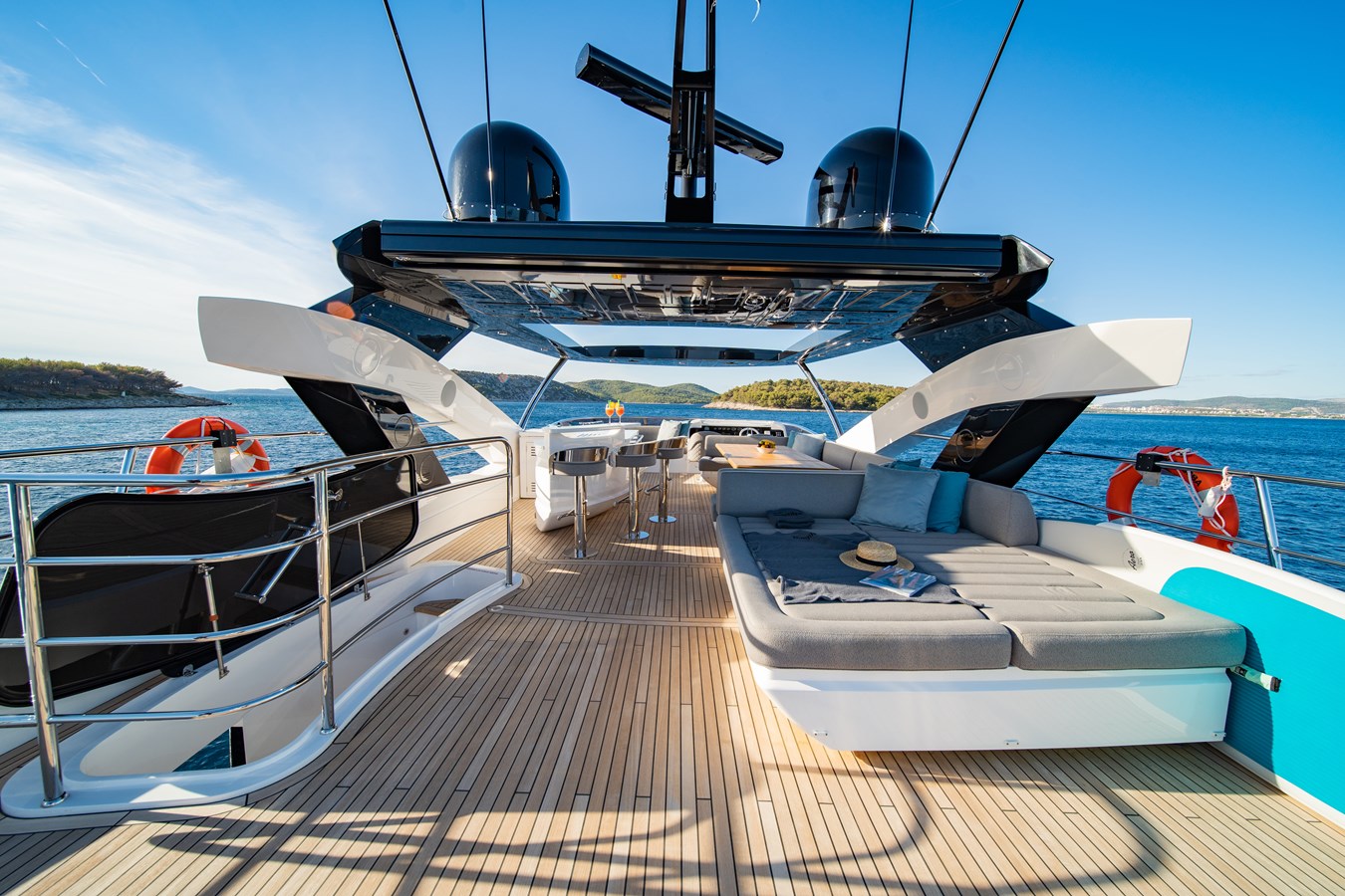 Sunseeker Motor Yacht Black Mamba For Sale