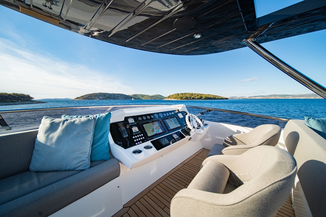 Sunseeker Motor Yacht Black Mamba For Sale