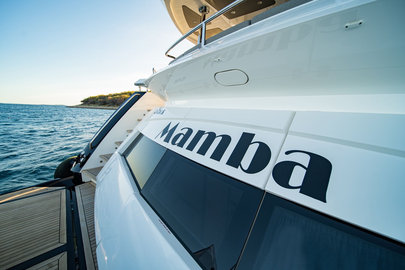 Sunseeker Motor Yacht Black Mamba For Sale
