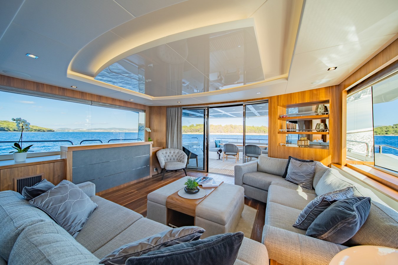 Sunseeker Motor Yacht Black Mamba For Sale