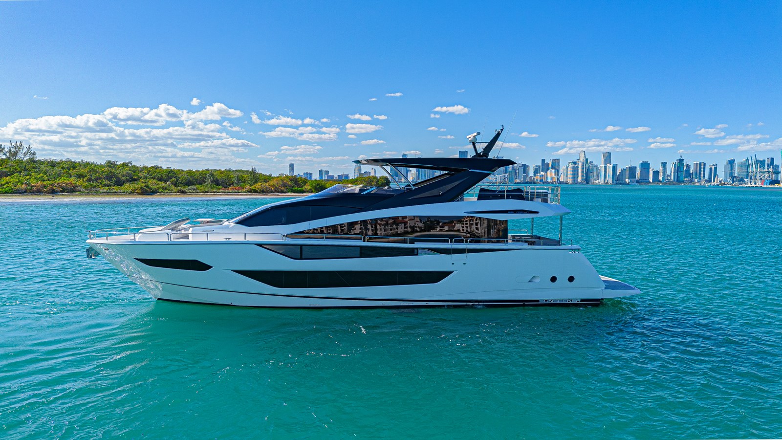 Sunseeker Motor Yacht HIDEOUT For Sale