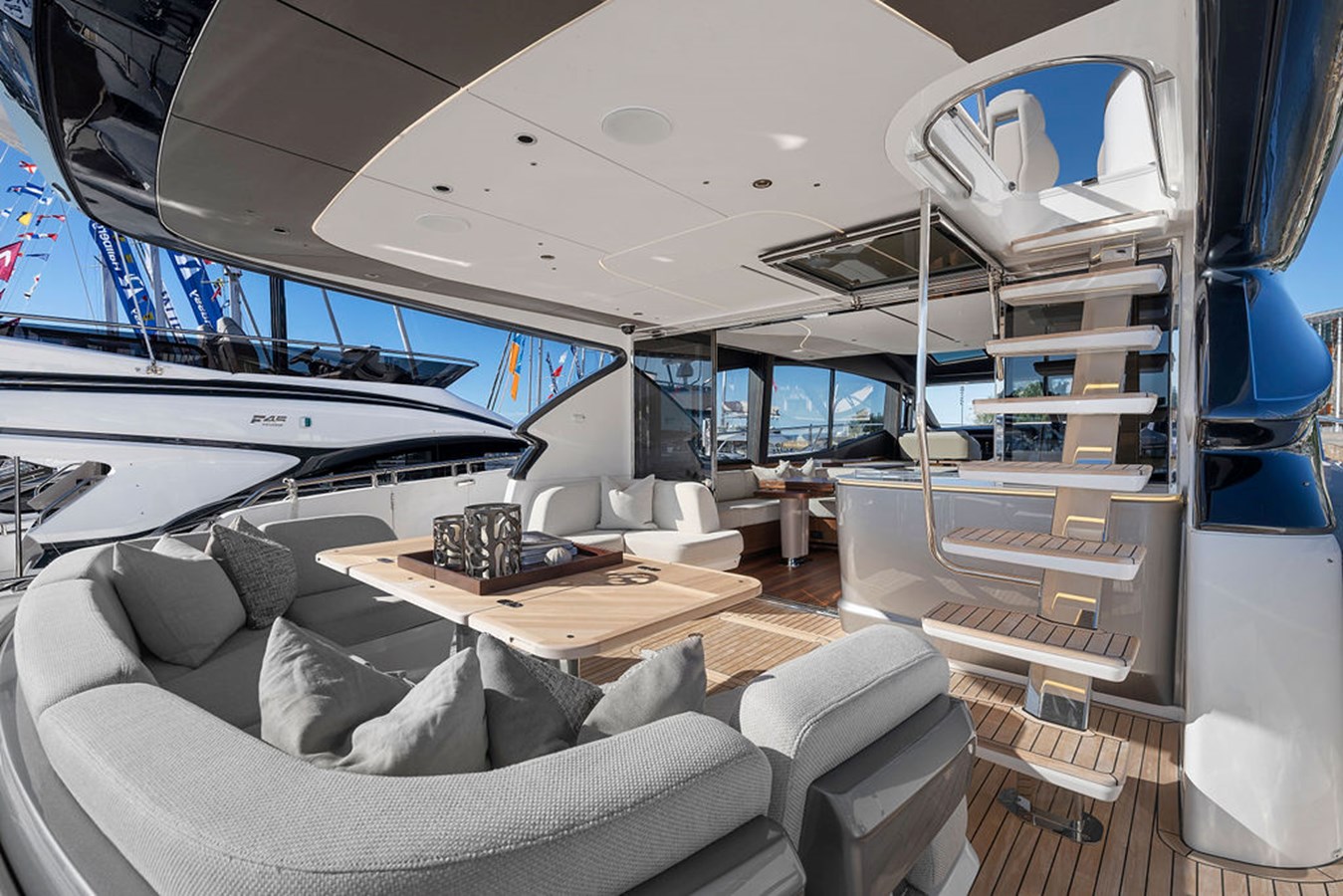 Princess Yachts Motor Yacht PRINCESS S72 (S72531) For Sale