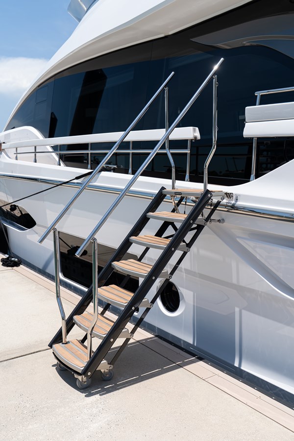 Azimut Yachts Motor Yacht Euphoria For Sale
