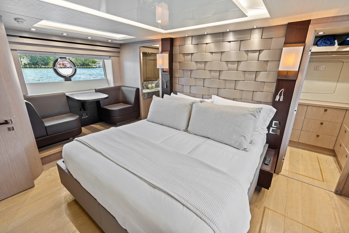 Sunseeker Motor Yacht AQUA VISTA For Sale