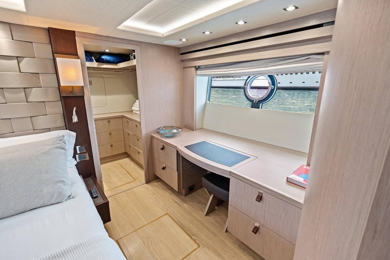 Sunseeker Motor Yacht AQUA VISTA For Sale