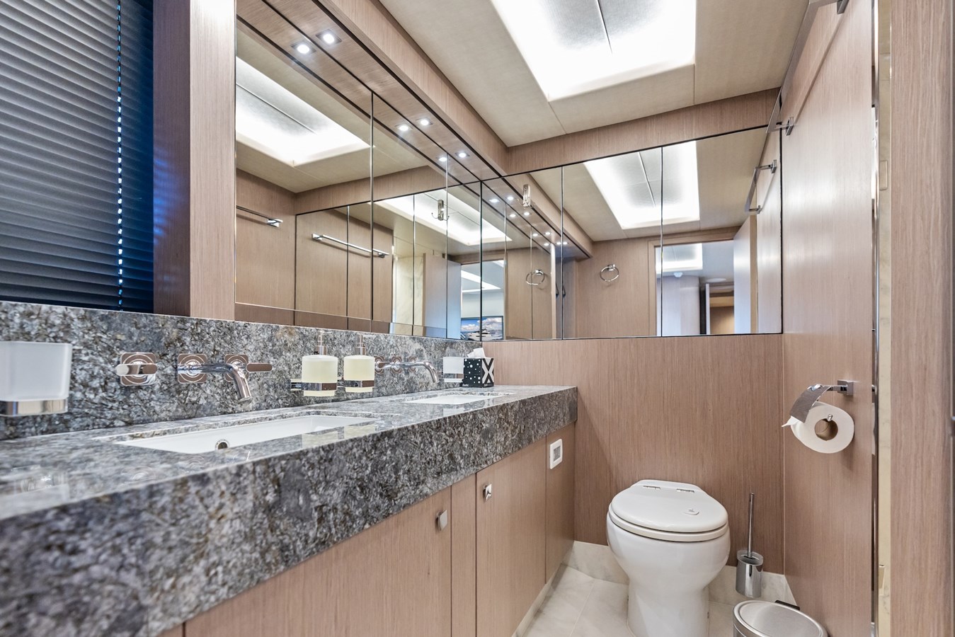 Sunseeker Motor Yacht AQUA VISTA For Sale