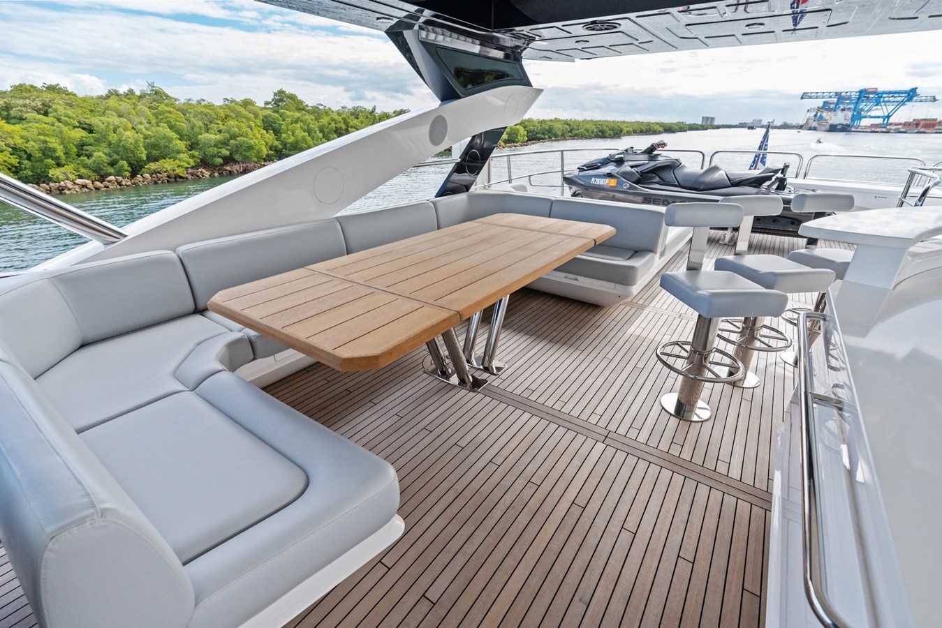Sunseeker Motor Yacht AQUA VISTA For Sale