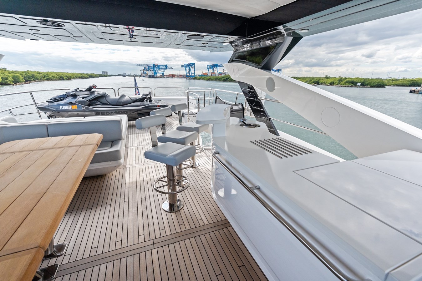 Sunseeker Motor Yacht AQUA VISTA For Sale