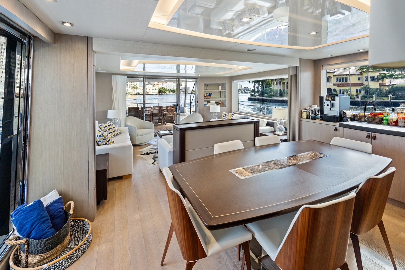 Sunseeker Motor Yacht AQUA VISTA For Sale