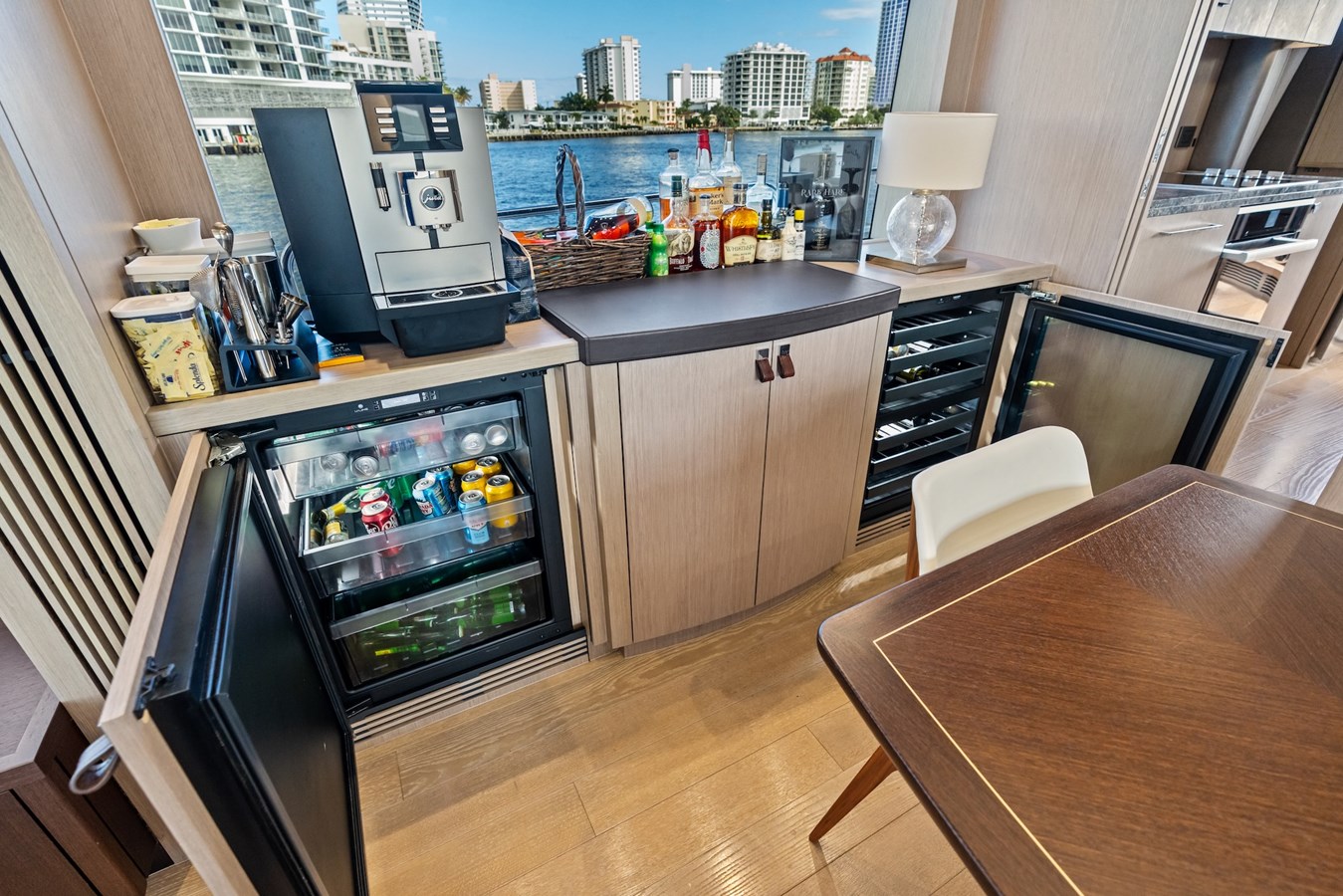 Sunseeker Motor Yacht AQUA VISTA For Sale