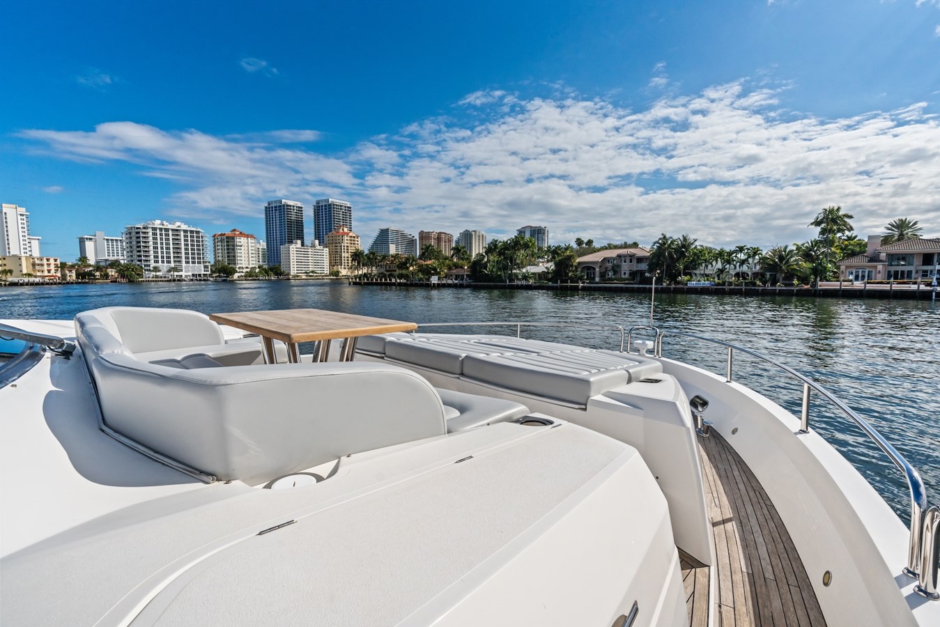Sunseeker Motor Yacht AQUA VISTA For Sale