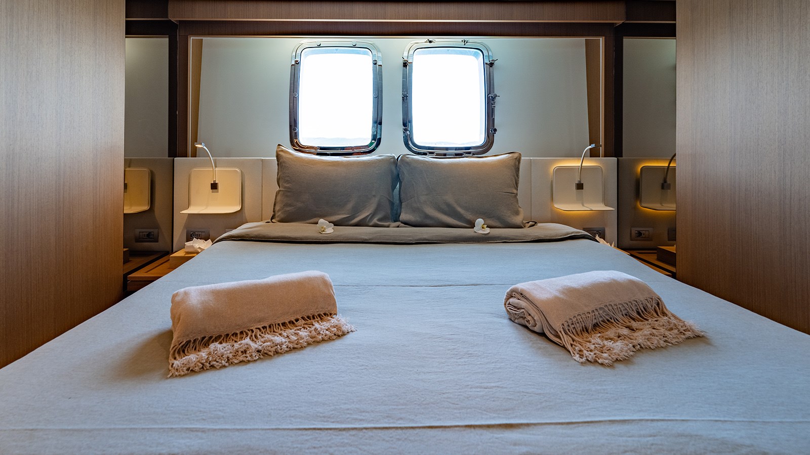 Sanlorenzo Yachts Motor Yacht Journey For Sale