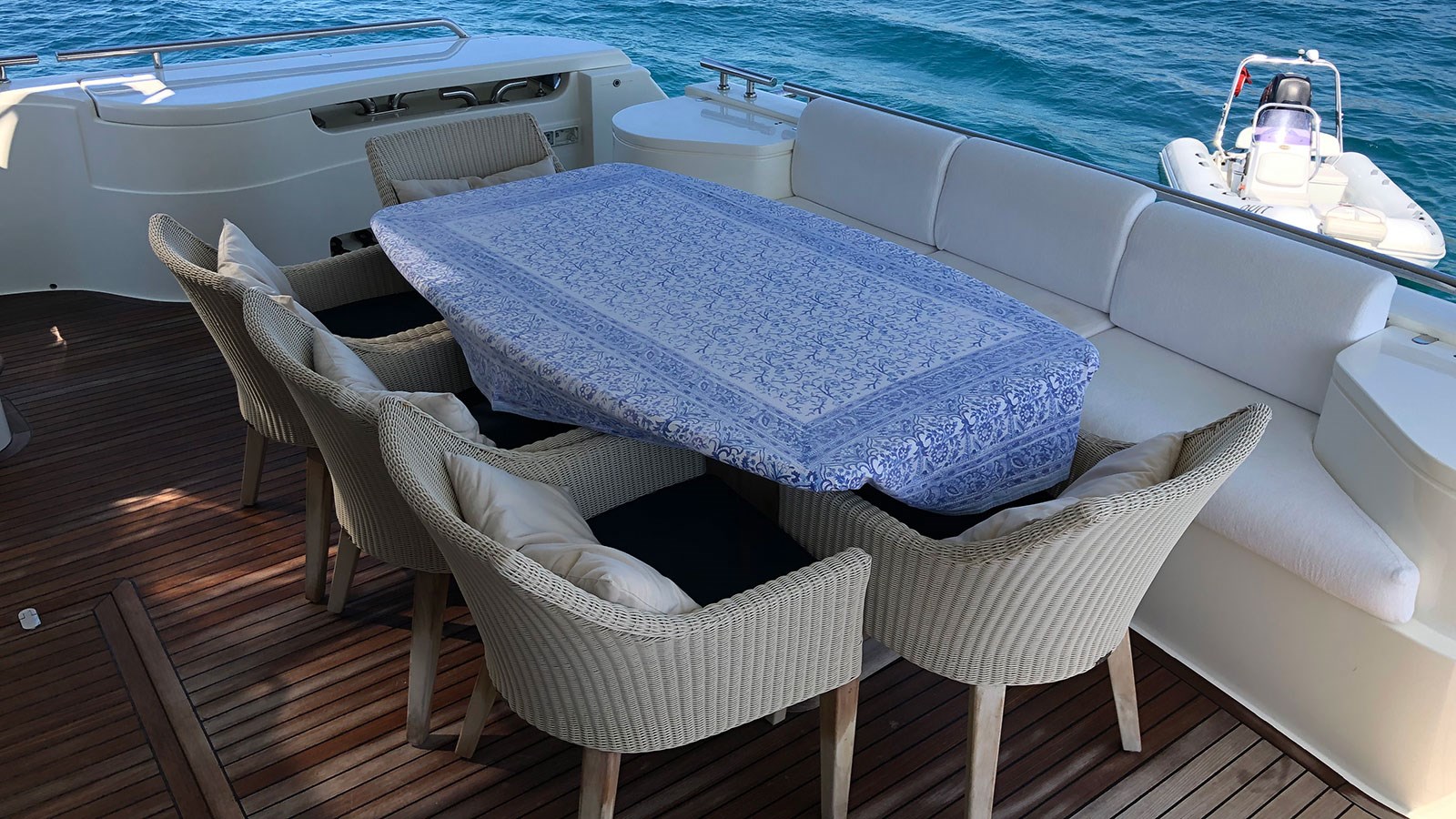 Ferretti Motor Yacht QUIT For Sale