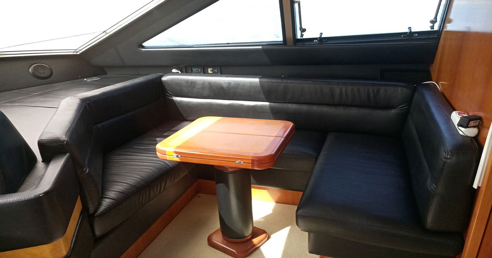 Ferretti Motor Yacht QUIT For Sale