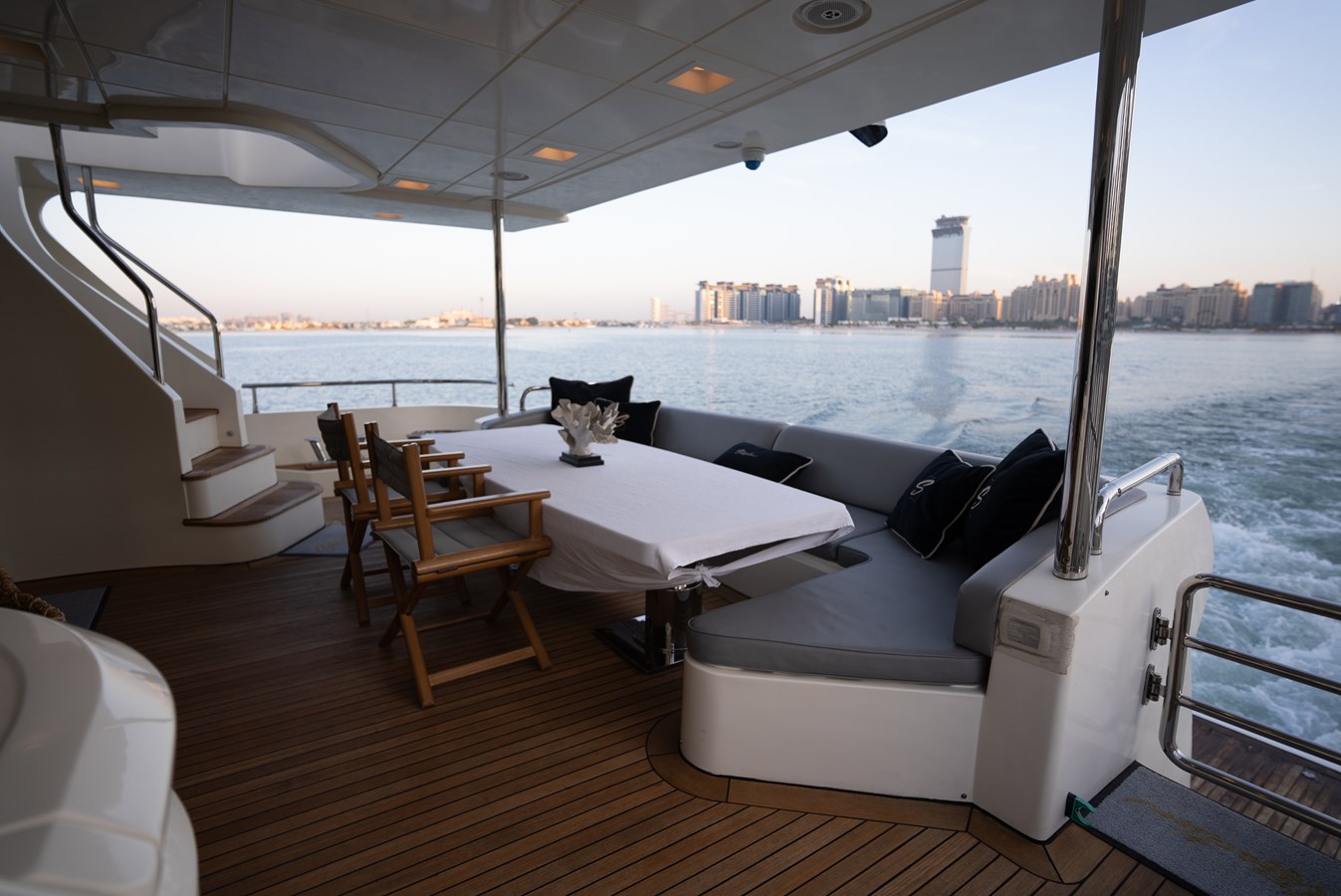 Azimut Yachts Motor Yacht SATISFACTION For Sale