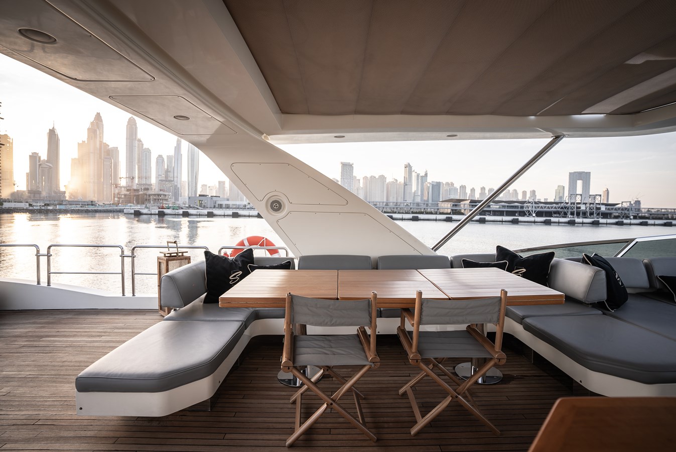 Azimut Yachts Motor Yacht SATISFACTION For Sale