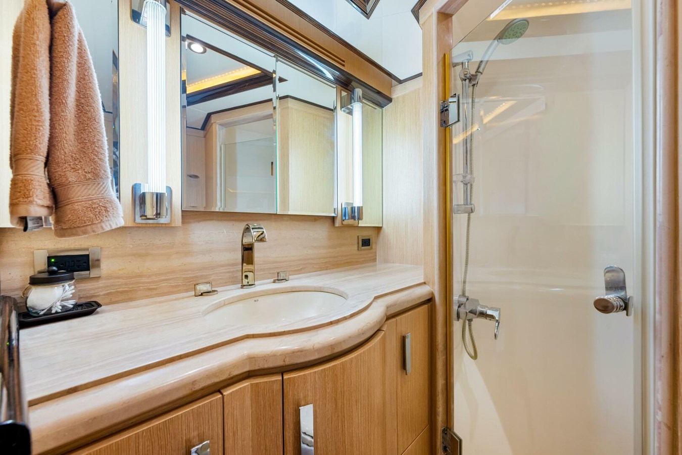 Ocean Alexander Motor Yacht Relentless For Sale