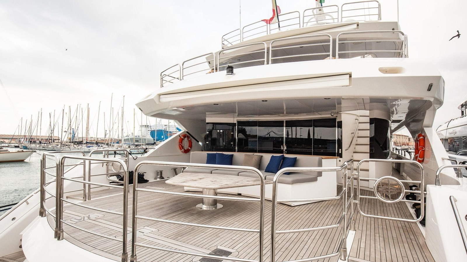 Sunseeker Motor Yacht DESEO For Sale
