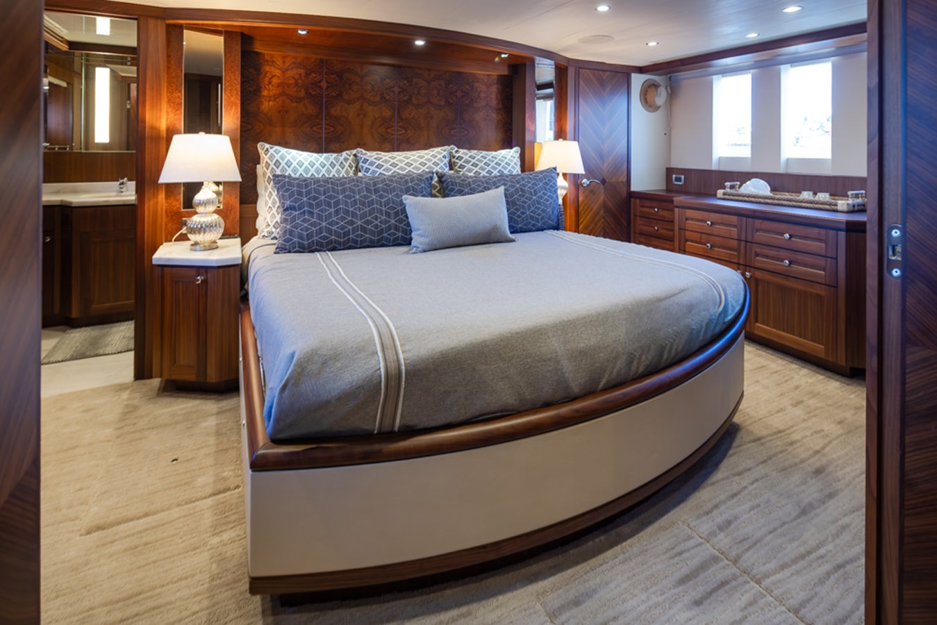 Ocean Alexander Motor Yacht Rhondavous  For Sale