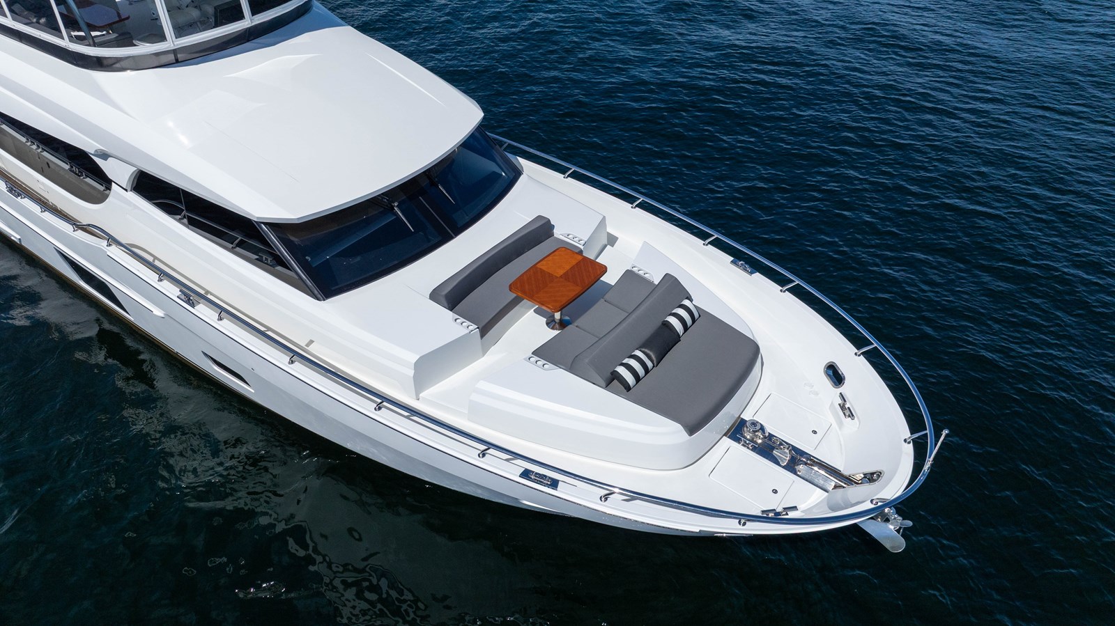 Ocean Alexander Motor Yacht Sub-Par For Sale
