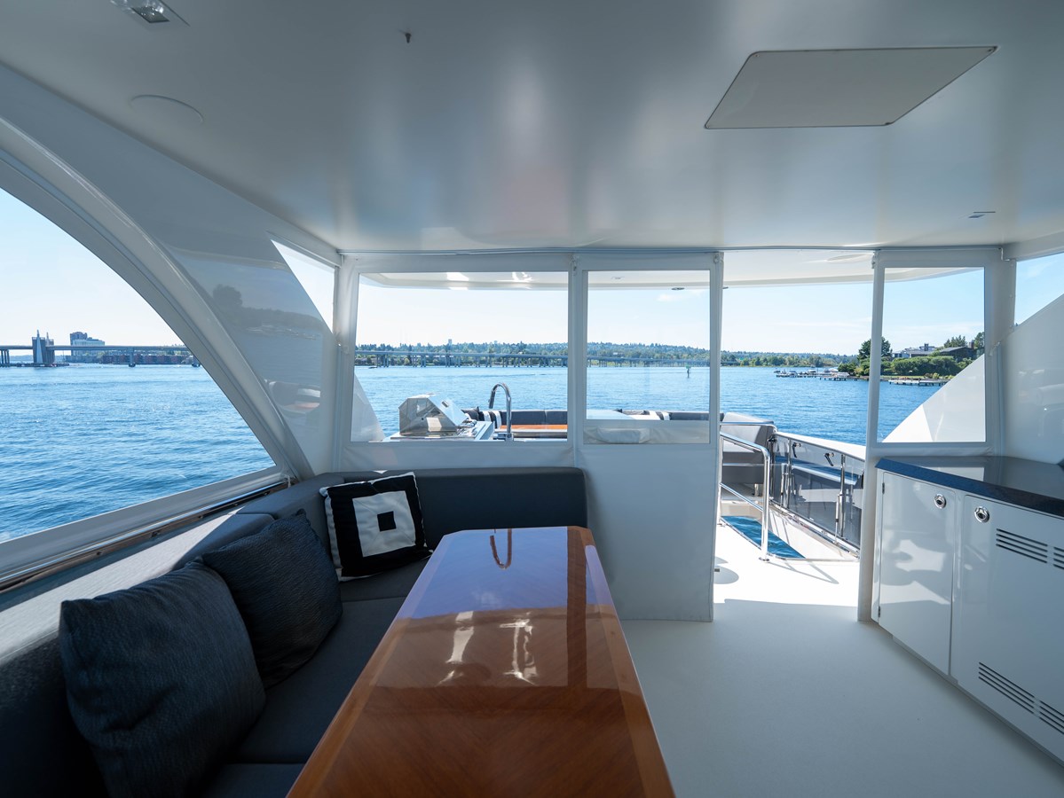 Ocean Alexander Motor Yacht Sub-Par For Sale