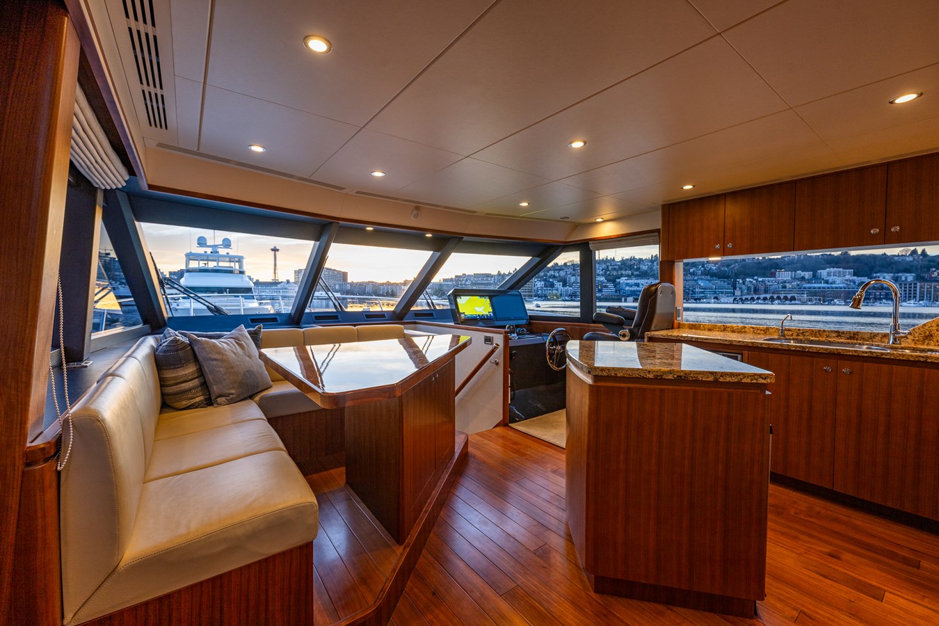Ocean Alexander Motor Yacht Island Breeze  For Sale