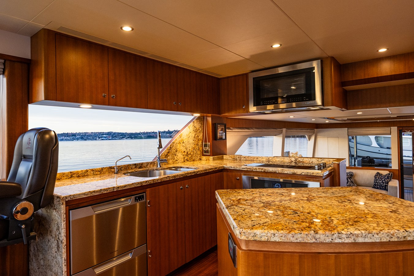 Ocean Alexander Motor Yacht Island Breeze  For Sale