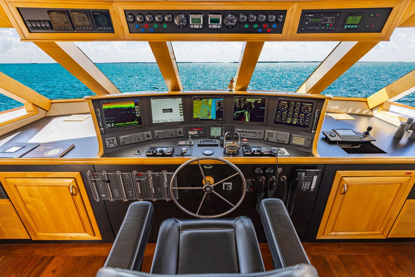 Crystal Yacht Motor Yacht EMPIRE SEA  For Sale