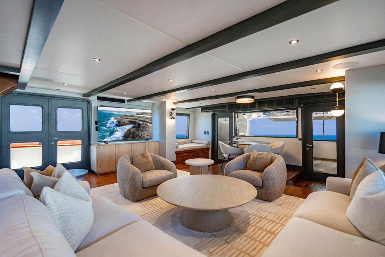 Crystal Yacht Motor Yacht EMPIRE SEA  For Sale
