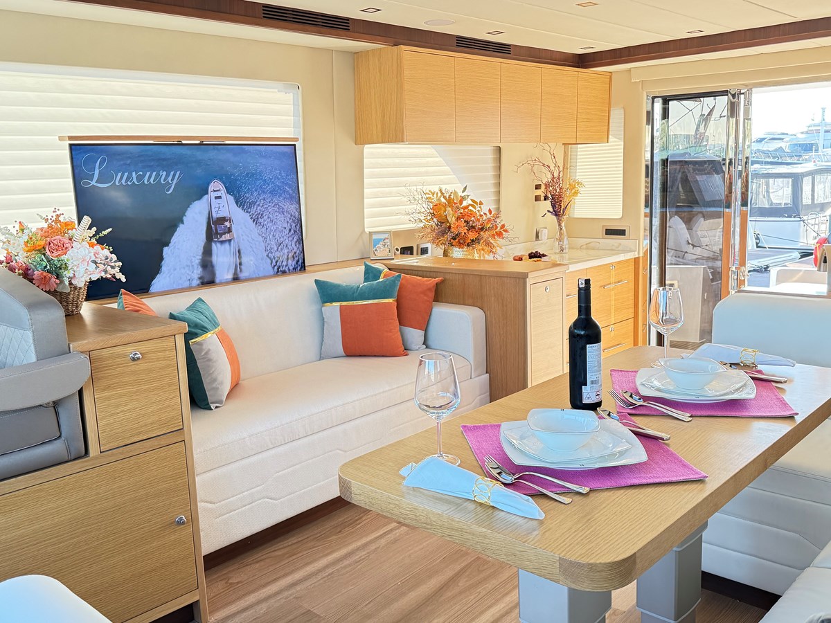 Altima Motor Yacht Sea at Last For Sale