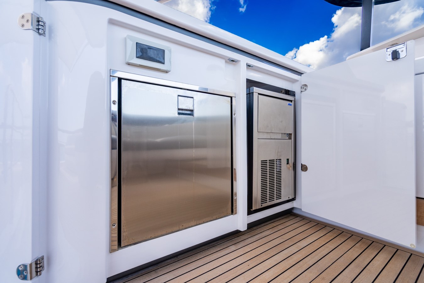 Azimut Yachts Motor Yacht EFFORTLESS For Sale