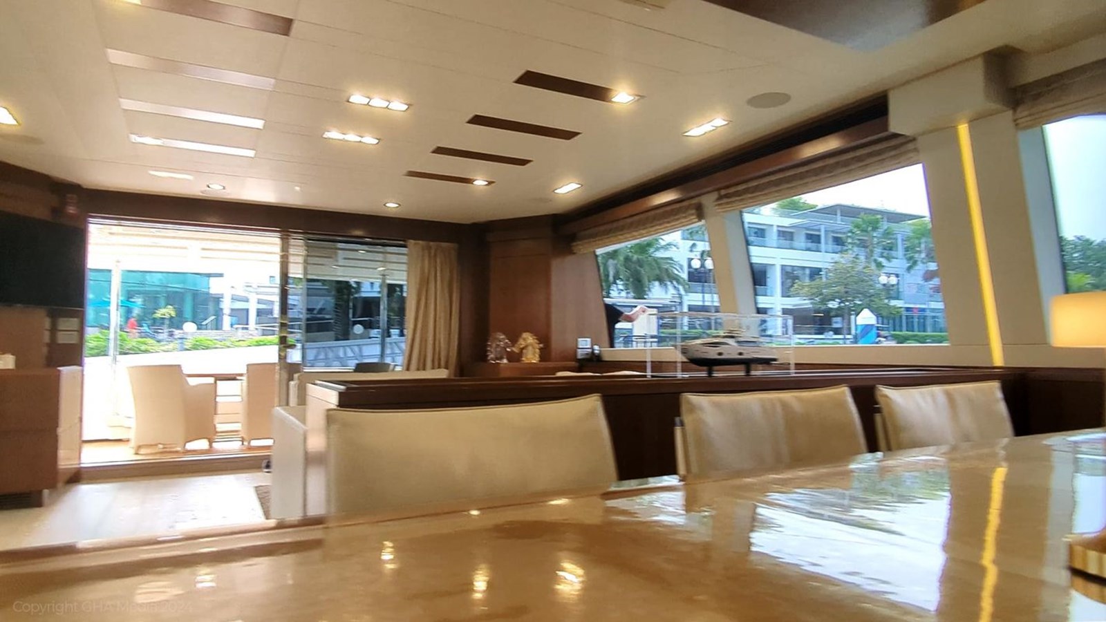 Custom Line Motor Yacht OXYGEN For Sale