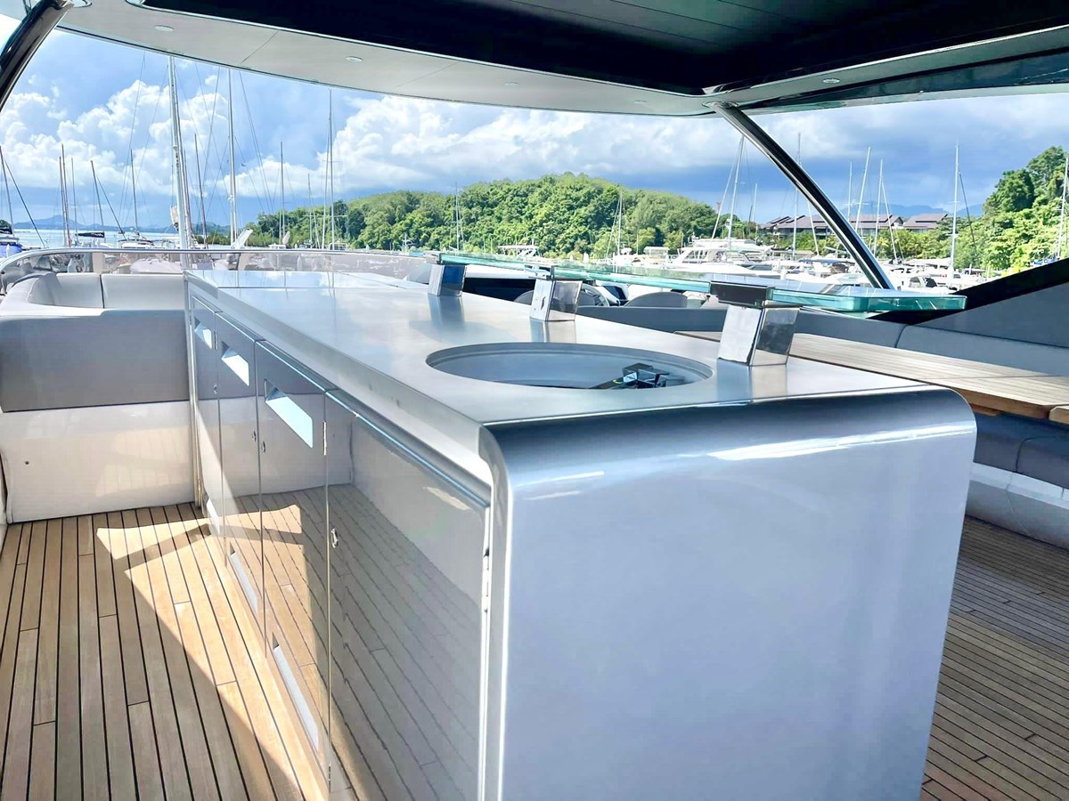 Sunseeker Motor Yacht SU For Sale