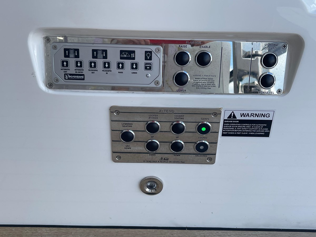 Sunseeker Motor Yacht SU For Sale
