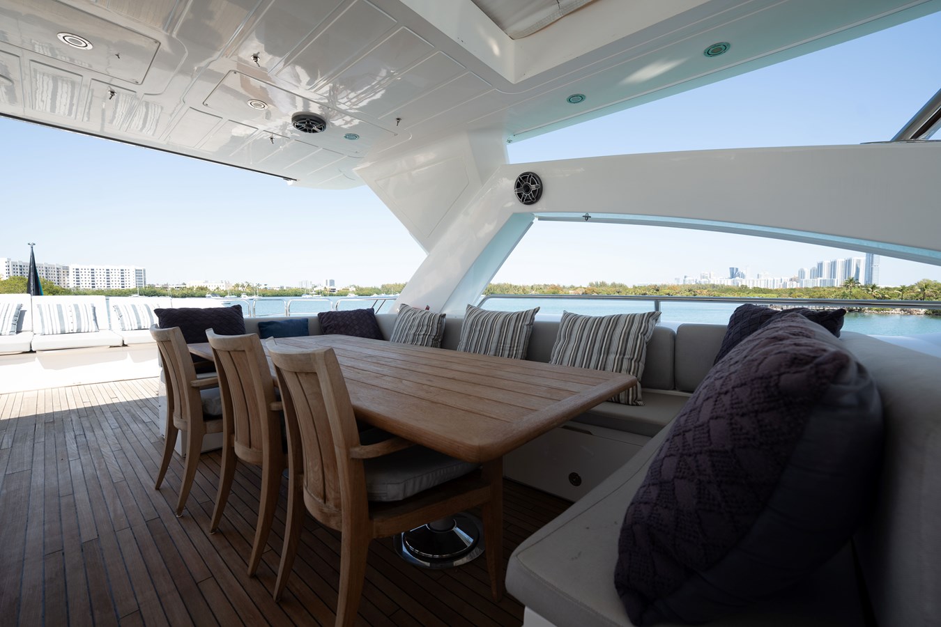Sunseeker Motor Yacht BLUE For Sale