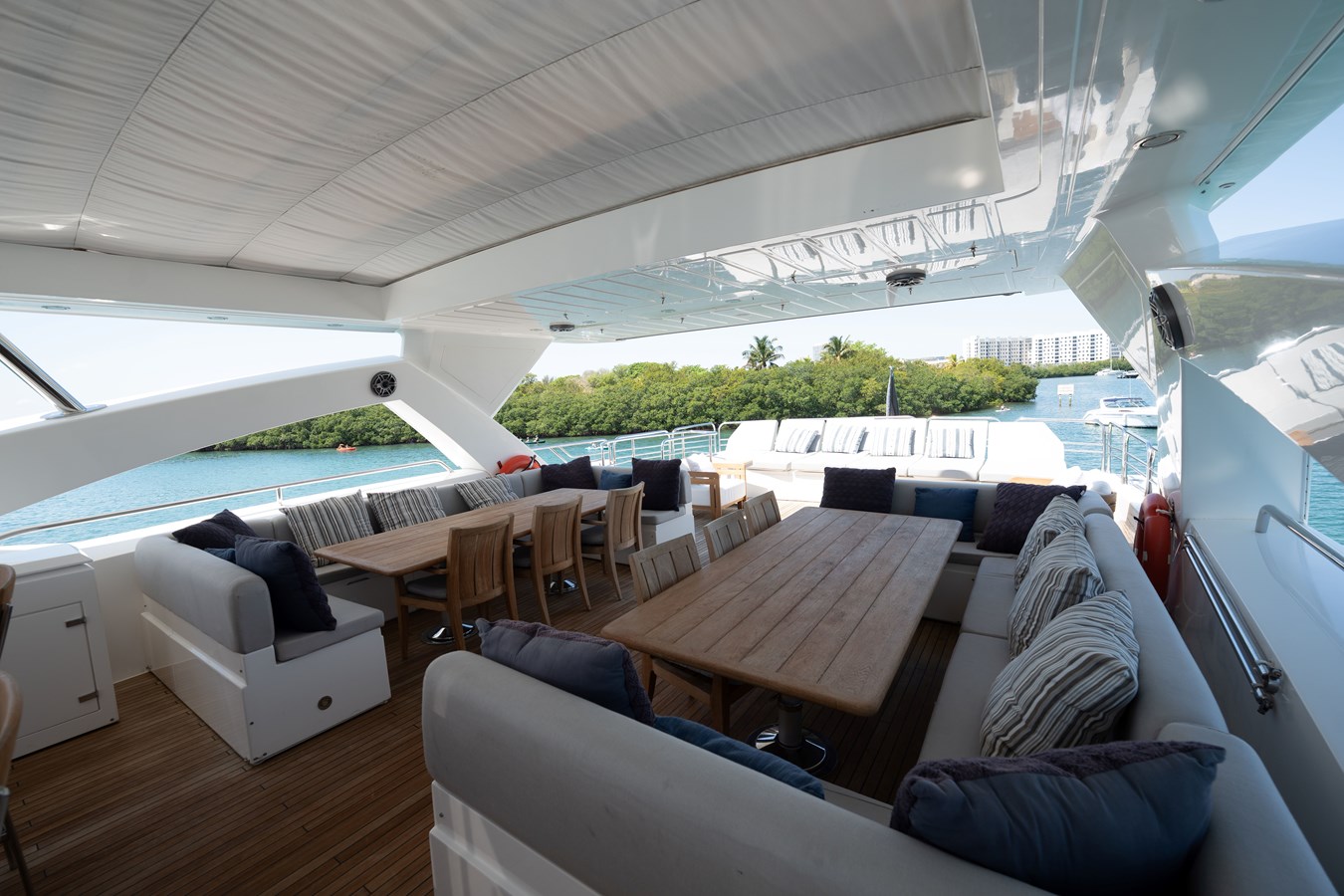 Sunseeker Motor Yacht BLUE For Sale