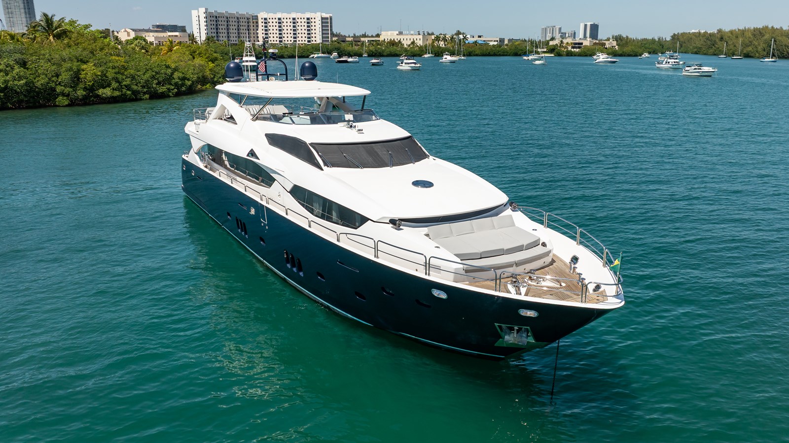 Sunseeker Motor Yacht BLUE For Sale