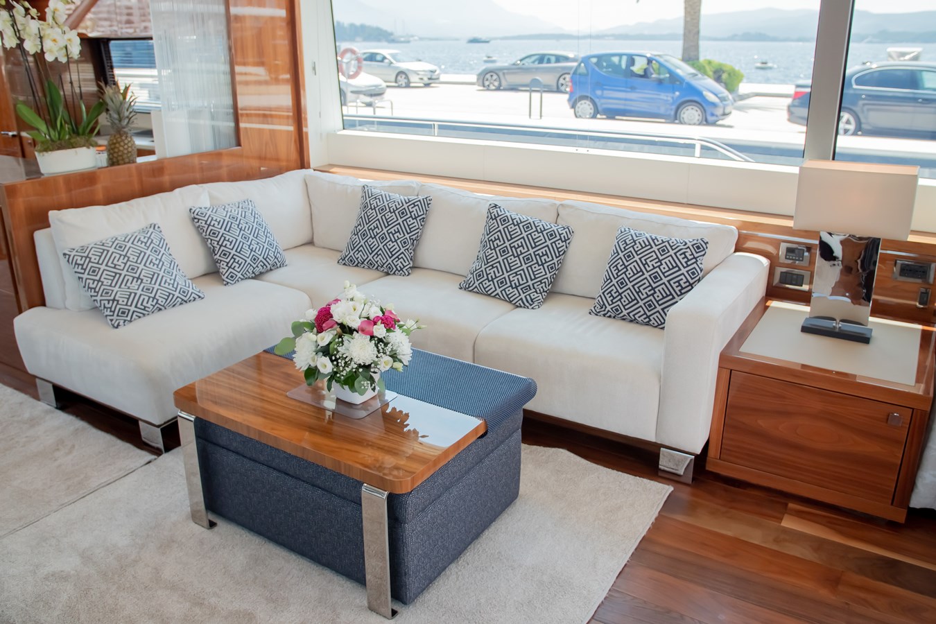 Sunseeker Motor Yacht Sunseeker 76Y For Sale