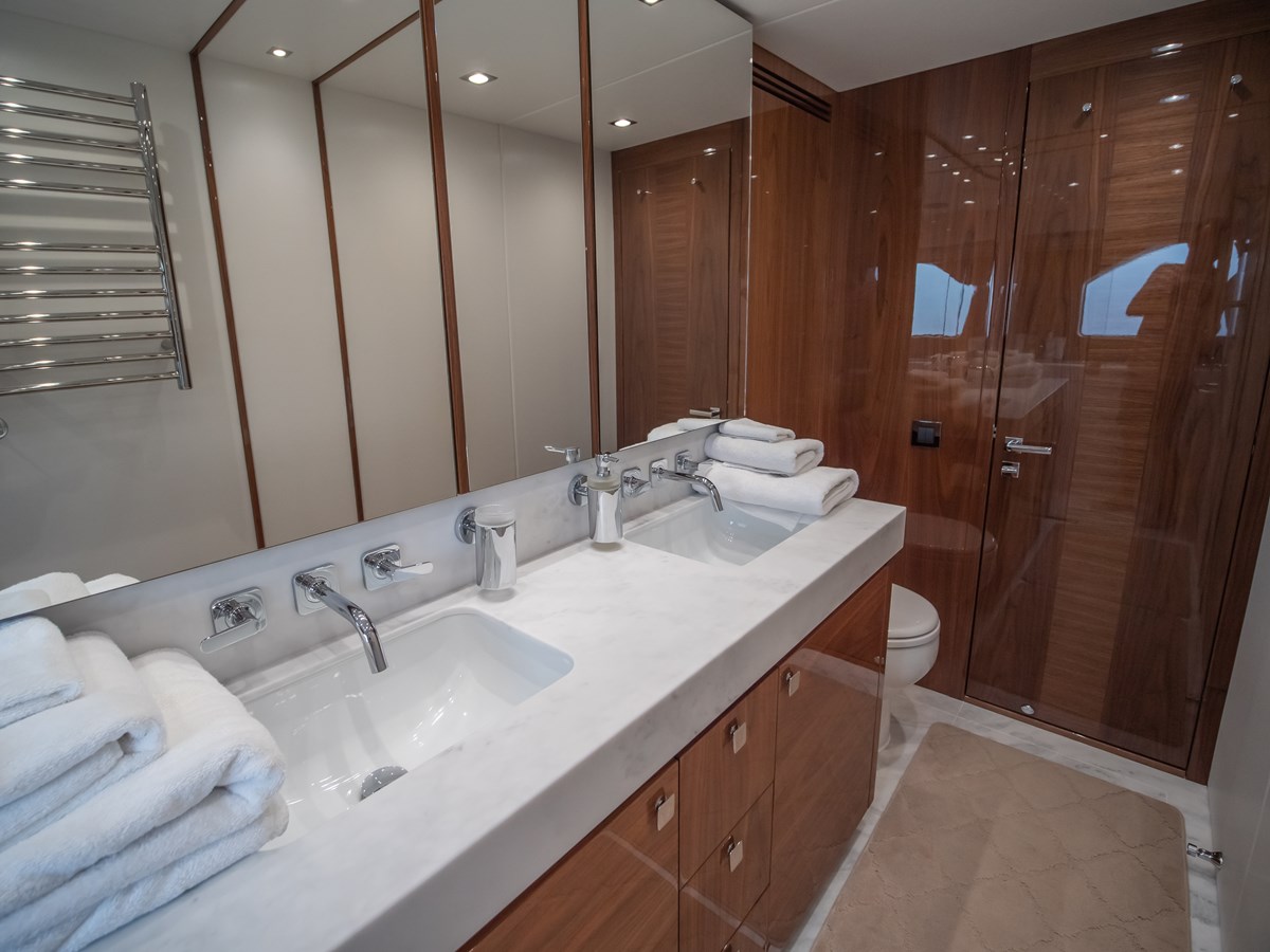 Sunseeker Motor Yacht Sunseeker 76Y For Sale